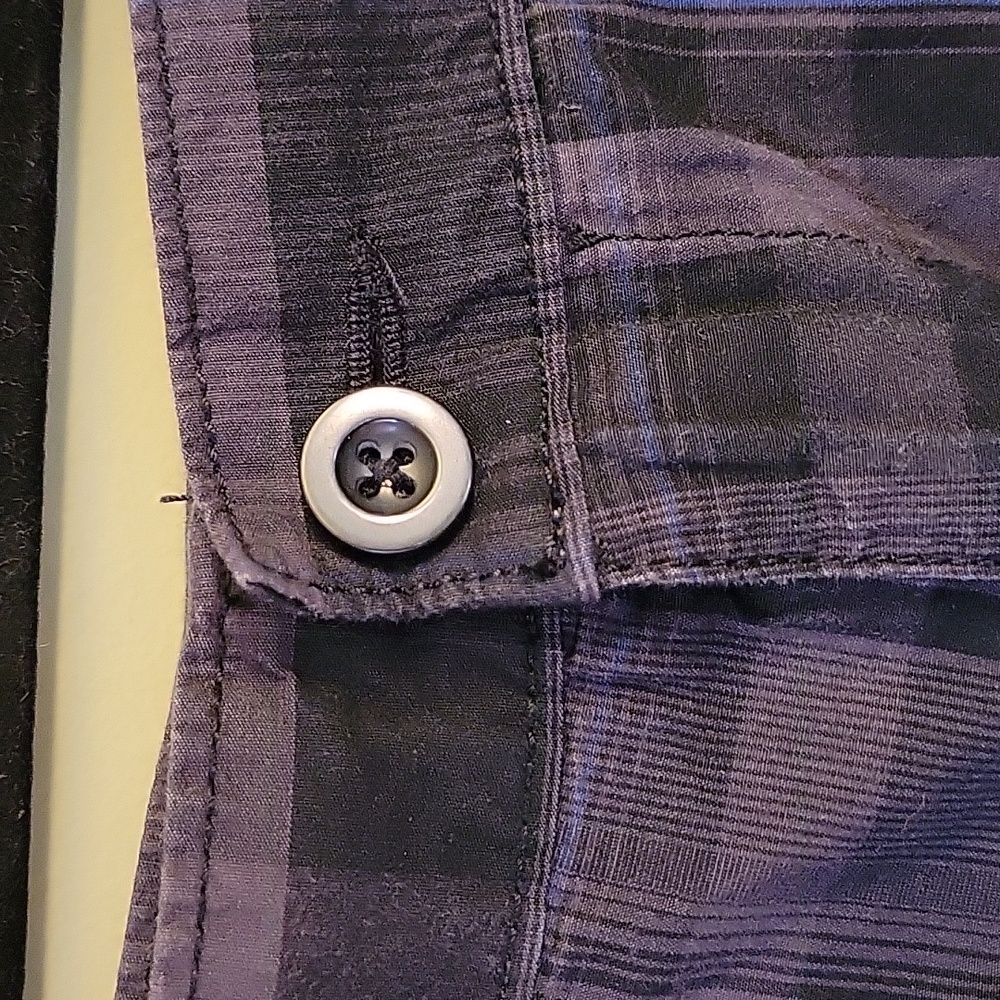 Apt 9 mens casual shorts no pleats Black Plaid Size 42 - Picture 4 of 11